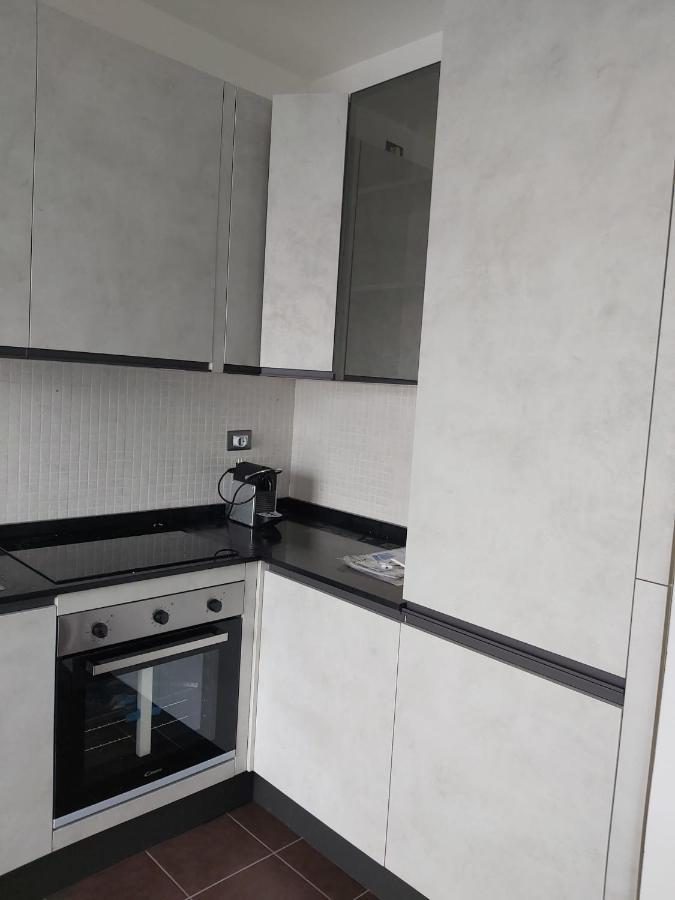 Milano Santa Giulia Business Apartment - Olimpiadi 26 エクステリア 写真