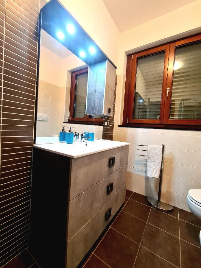 Milano Santa Giulia Business Apartment - Olimpiadi 26 エクステリア 写真