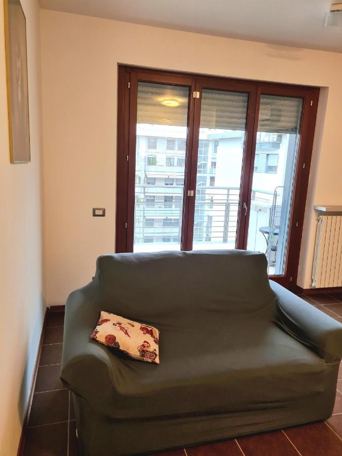 Milano Santa Giulia Business Apartment - Olimpiadi 26 エクステリア 写真